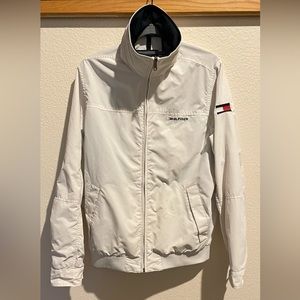 Size M Men’s Hilfiger Wind Breaker